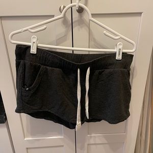 Glyder powder short.